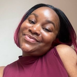 Meet your Posher, Dana